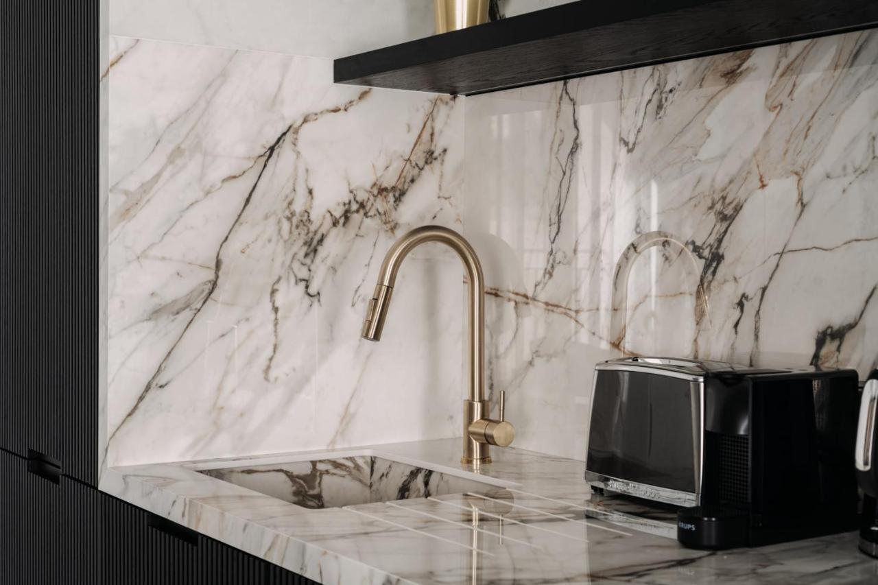 Highstay - Luxury Serviced Apartments - North Marais 1 パリ エクステリア 写真