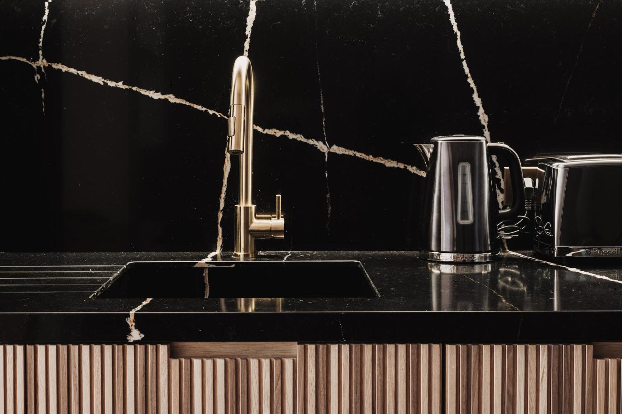 Highstay - Luxury Serviced Apartments - North Marais 1 パリ エクステリア 写真