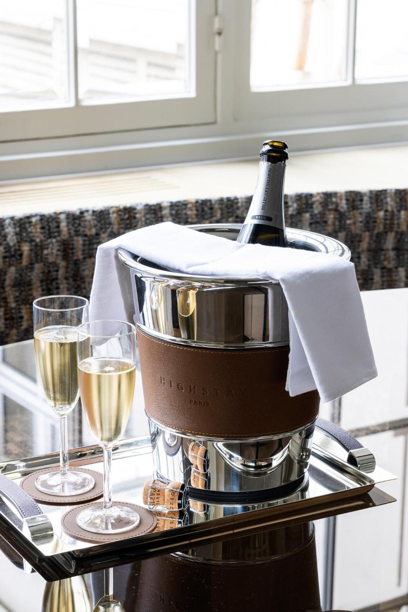 Highstay - Luxury Serviced Apartments - North Marais 1 パリ エクステリア 写真