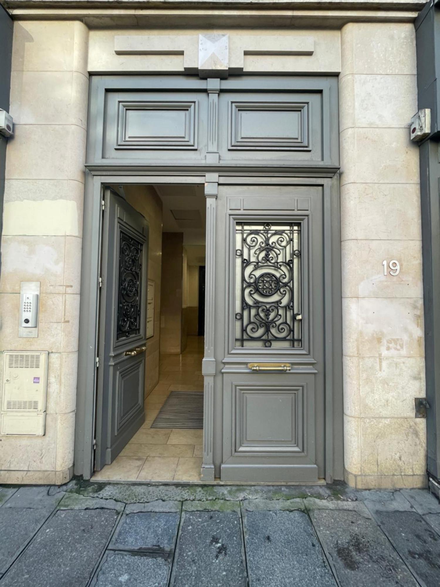 Highstay - Luxury Serviced Apartments - North Marais 1 パリ エクステリア 写真